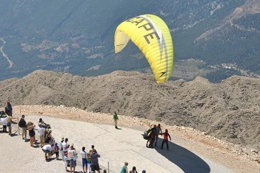 Paragliding